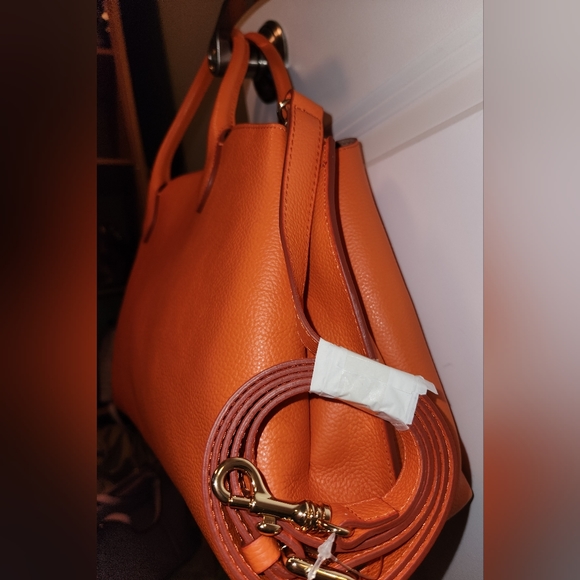 ***SOLD** Iacucci Pebbled Italian Leather Tote Satchel Bag in Orange; New w/Tags - Picture 15 of 16